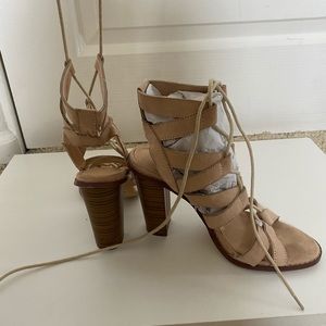 Liliana heels